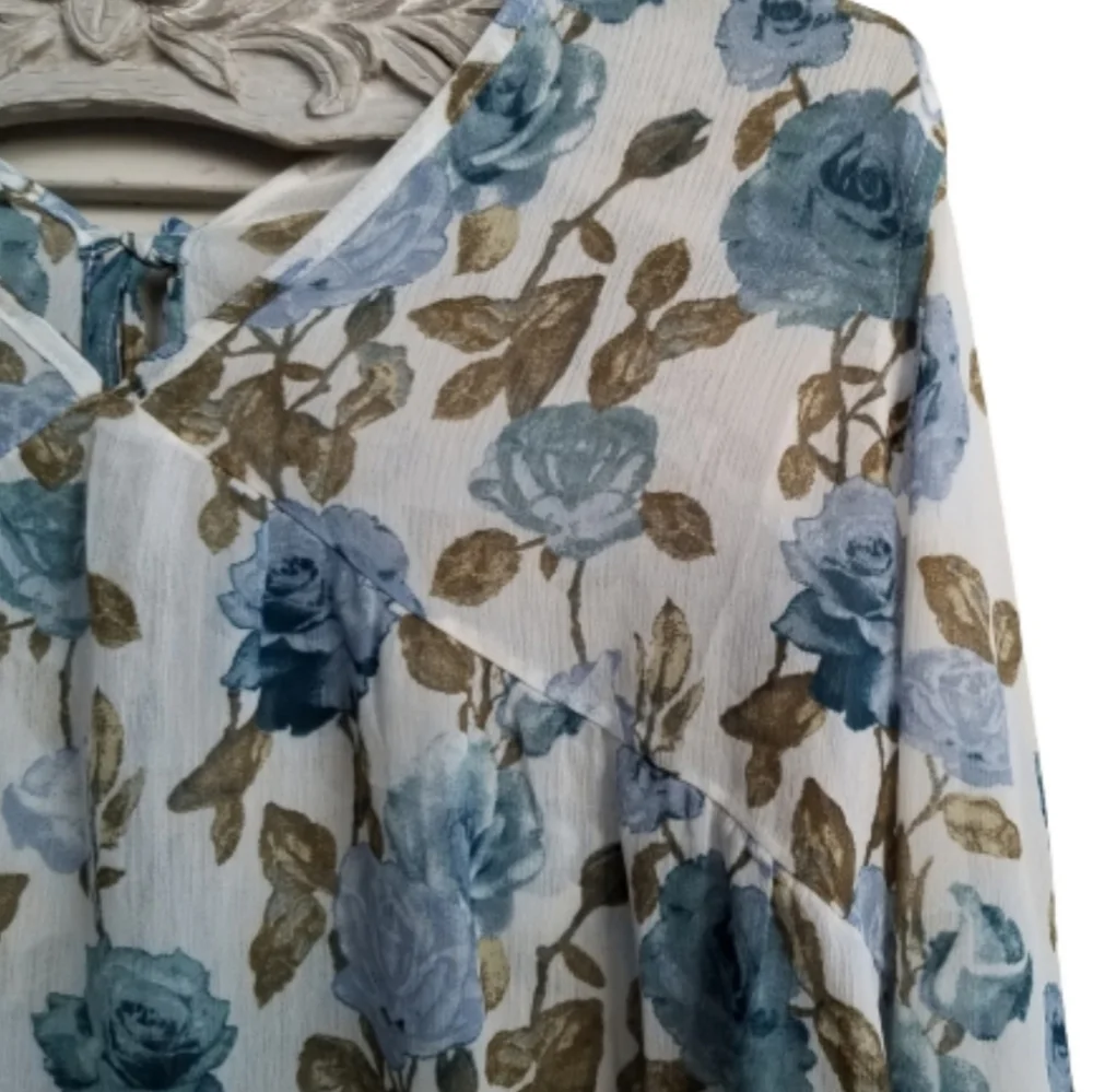 Mossimo Supply Co. Target Blue Floral Boho Blouse Size Medium NEW NWT - Picture 4 of 11